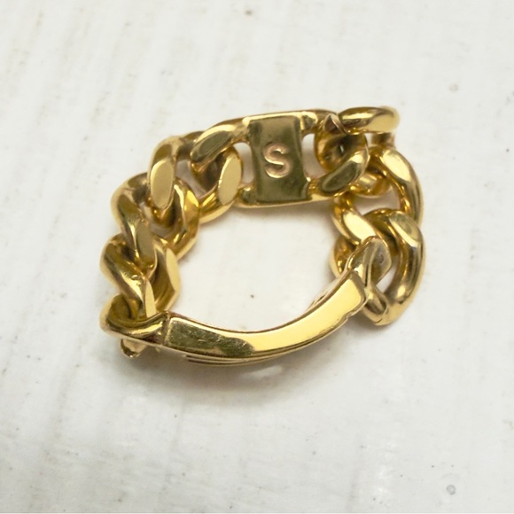 Gold Fendi Chain Ring - Picture 6 of 7